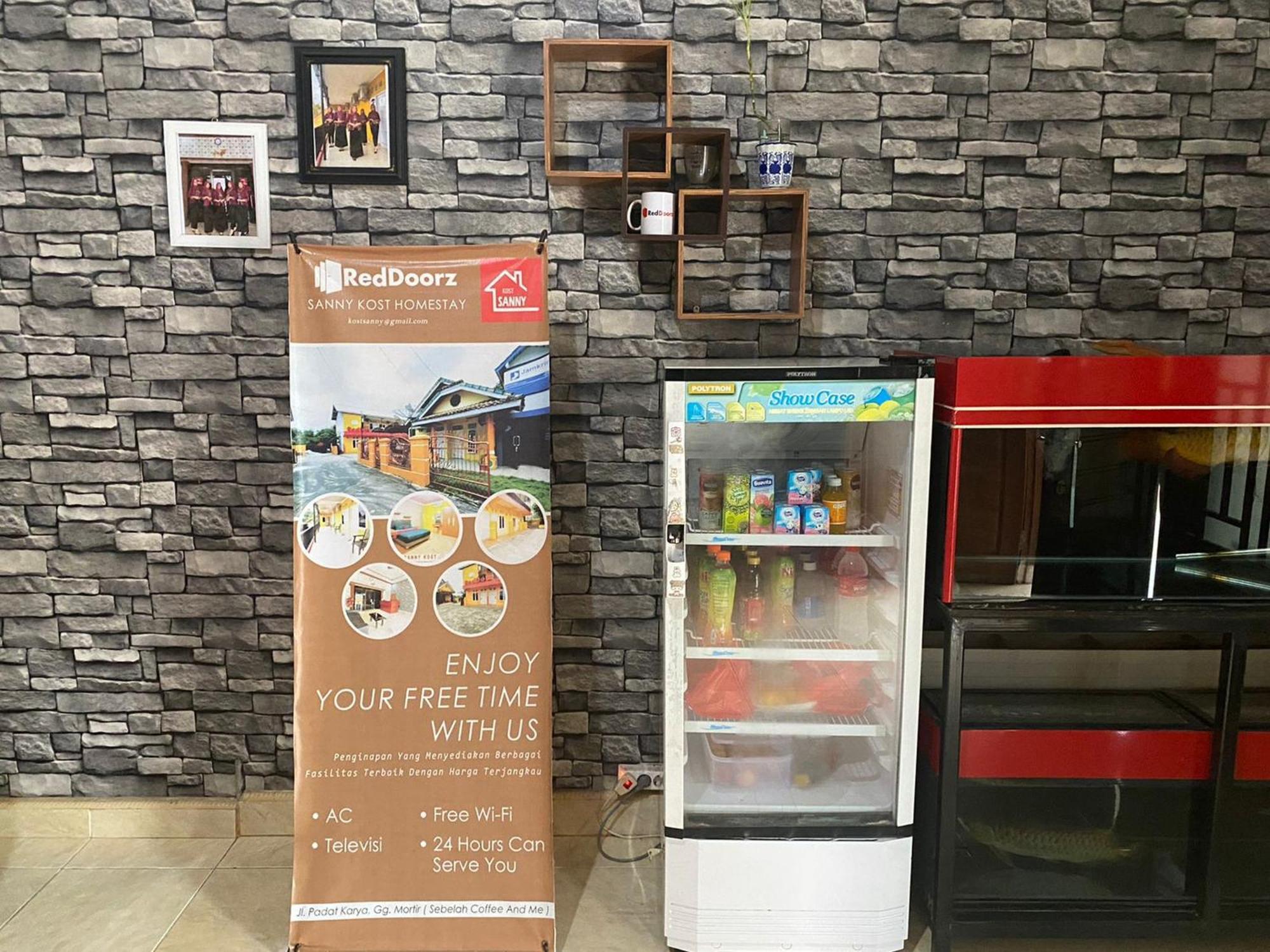 Reddoorz @ Jalan Padat Karya Prabumulih Perabumulih المظهر الخارجي الصورة